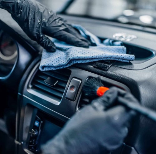 Dashboard Reinigen